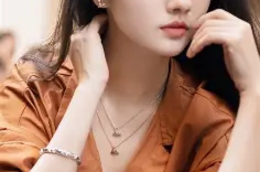 玩山姆托举梗妈妈被禁言30天前脚道歉后脚带货