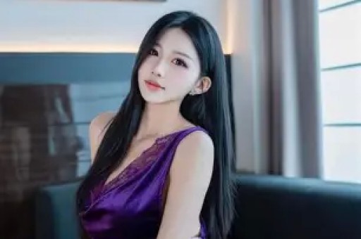 知名男星被曝新恋情与神秘美女挽手出游和蒋欣的13年终成过去