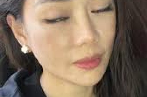 被绿 8 次仍不分手周慧敏与倪震痴缠 34 年真的是顶级恋爱脑吗？