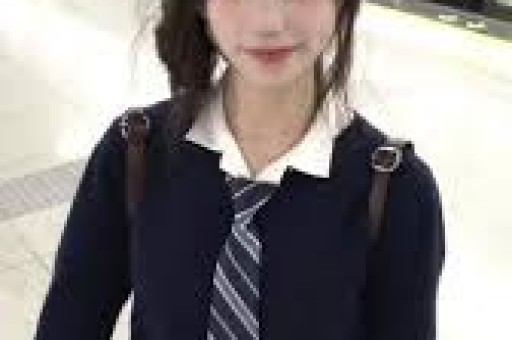 白冰离婚风波：前夫疑似性取向成谜网友关注胡歌绯闻