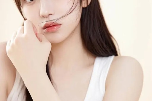 韩东君低调默认恋情 新女友吕佳容猛料满天飞