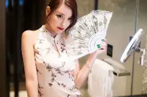 电梯亲吻门事件宋珍珍多张美照曝光深圳数名富豪都爱过她